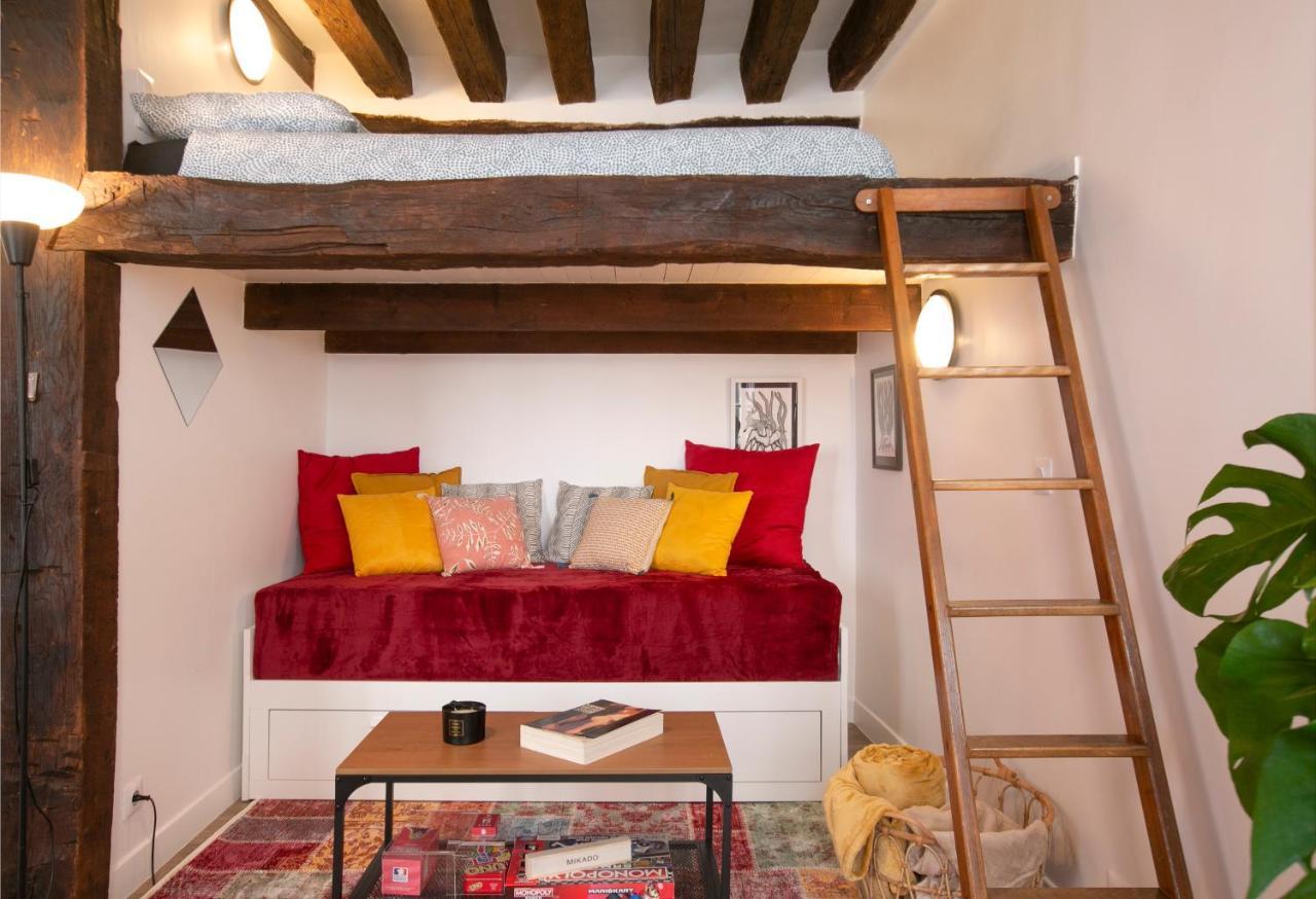 Authentic Apartment In Center Of Parisian Marais Экстерьер фото